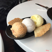 Gelato chanh leo - sữa dừa - sầu riêng