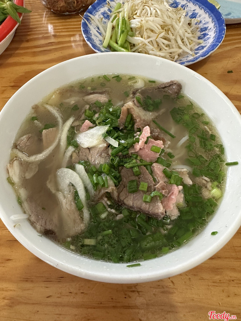 Phở tái nạm - 50k