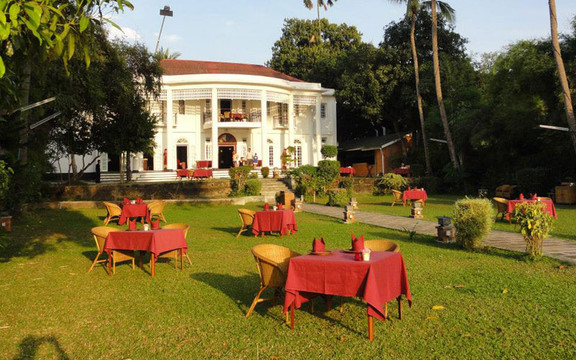 L'ALCHIMISTE French Restaurant