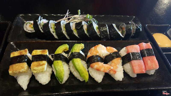 Sushi & kimbap