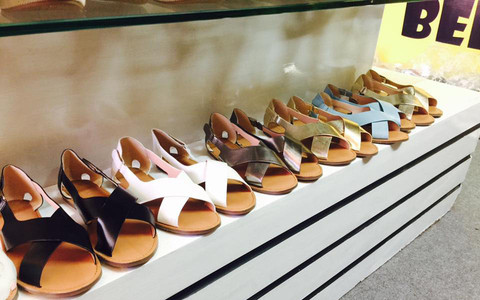 Chân xinh dáng đẹp với 10 shop giày vnxk đẹp bền giá rẻ 