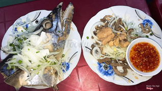 đầu cá thu + dĩa lòng trứng cá 