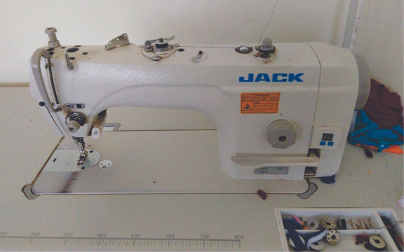 Cửa Hàng Máy May Ánh Ngọc Long