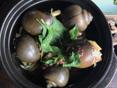 Ốc nhồi thịt.