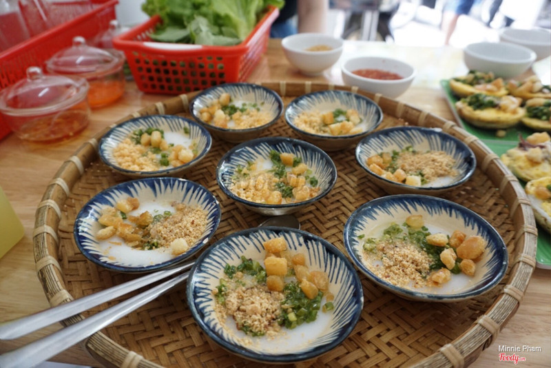 bánh căn