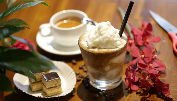 Kaffeine Cafe - Ngụy Như Kon Tum