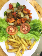 Bò lúc lắc khoai tây - 99k vị ngon khỏi bàn cãi rồi chỉ có điều thịt bò hơi ít