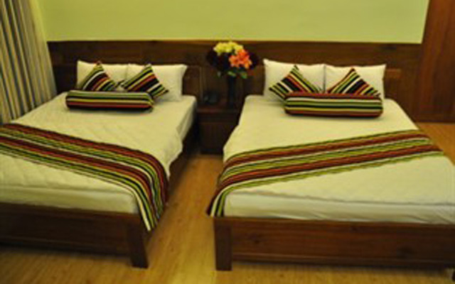 Nam Trung Hotel