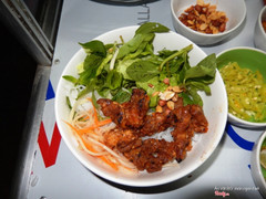 BÚN THỊT NƯỚNG ƯỚP GIA VỊ CỰC KHOÁI - món ngon huế - quán ăn ngon huế