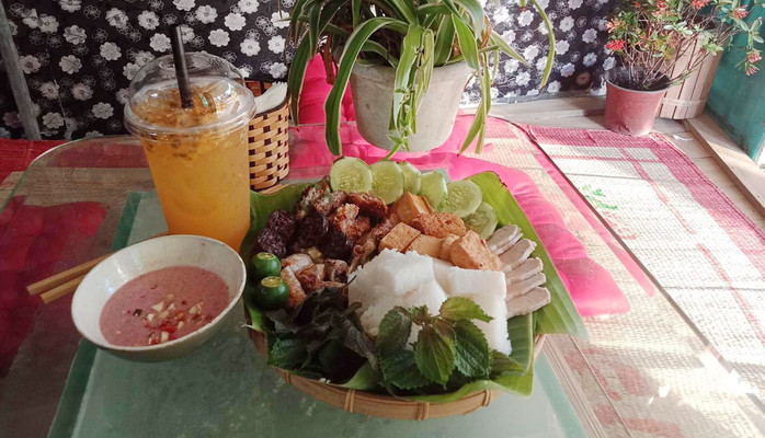 Mẹ Bắp - Bún Đậu & Healthy Salad