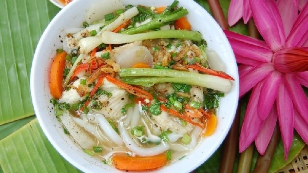 Trường - Bánh Canh Cá Lóc - Hoàng Hoa Thám