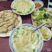 Bún măng vịt 20k/tô, 50k/lưng