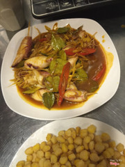 Mực trứng sốt cay