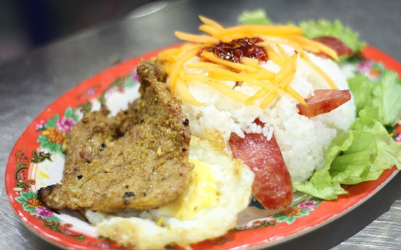 Cơm Tấm & Hủ Tiếu