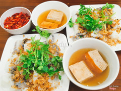 bánh cuốn chả