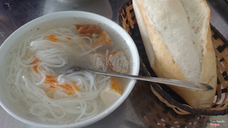 Bánh canh và bánh mì