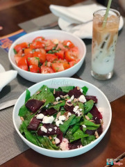 Beetroot & Spinach Salad