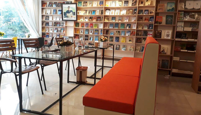 Bika - Books & Coffee