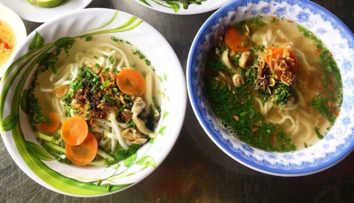 Bánh Canh Cá Lóc & Sữa Đậu Nành