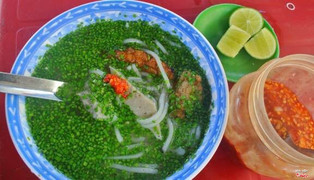 Bánh canh chả cá hẹ