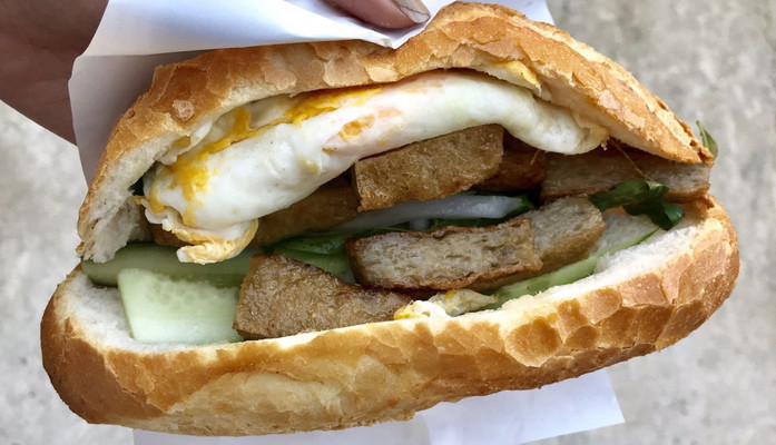 3 Tài - Bánh Mì Chả Cá Nóng