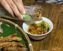 Cuốn chả giò cá