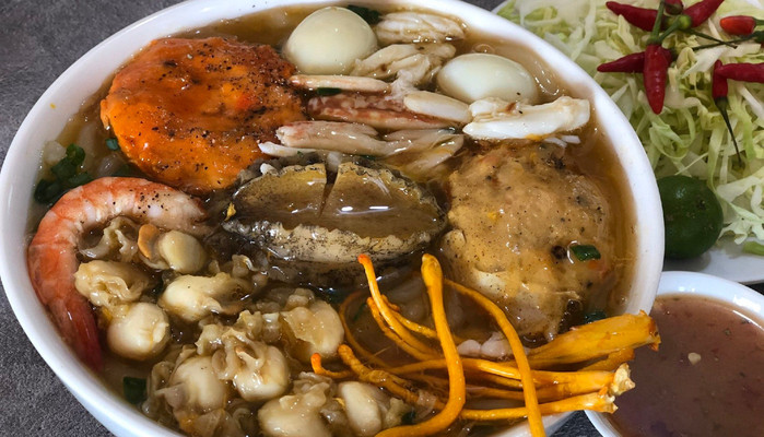 Bánh Canh Cua Ghẹ Bào Ngư