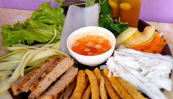 Linh Vy Food - Nem Nướng Nha Trang, Quẩy Đùi Gà & Trà Tắc Xí Muội