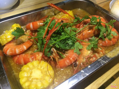 tôm sốt bơ tỏi cajun kiểu crawfish