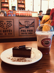 Trà thạch đào sữa 