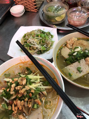 Bún sứa và bánh canh chả cá