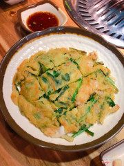 Bánh xèo hải sản