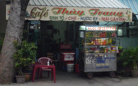 Chè Thùy Trang