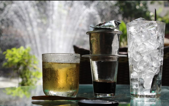 Châu Long - Cafe Sân Vườn