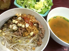 Bún trộn riêu bò