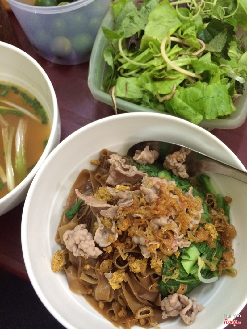 Bánh đa trộn riêu bò