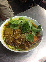 Hủ tíu mì heo kho