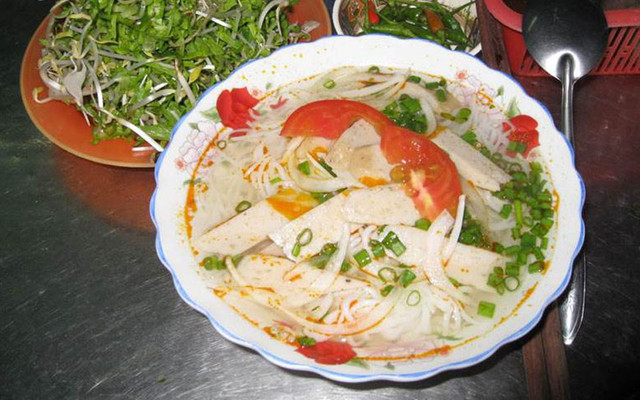 Quyên - Bún Chả Cá Nha Trang