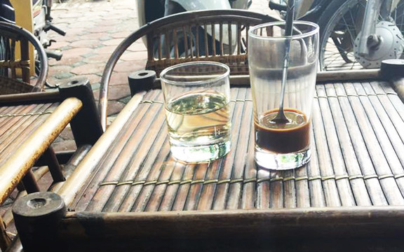 Nguyễn - Cafe & Cơm Văn Phòng