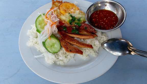 Tấn Bửu - Cơm, Hủ Tiếu & Bánh Canh