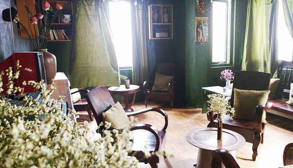 Mậu Dịch Cà Phê - Quần Ngựa