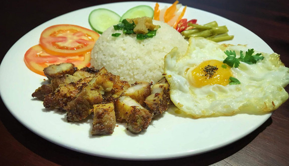 Cơm Tấm Cầu Tre