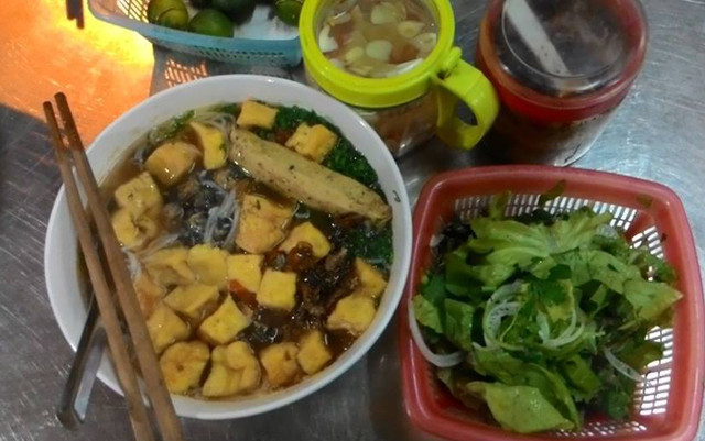 Bún Ốc - Tạ Quang Bửu