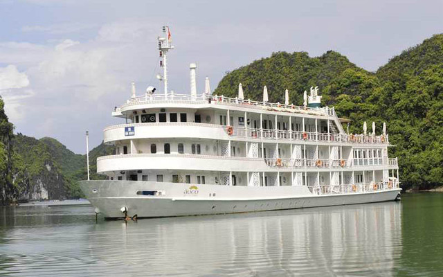 The Au Co Cruises - Tuần Châu