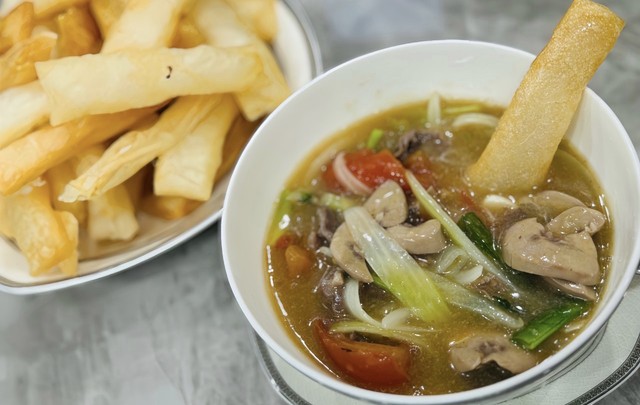 Ngọc Anh - Phở Chiên Giòn & Bún Sườn Hà Nội