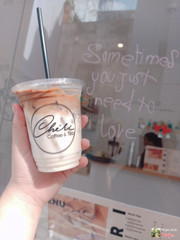 Bạc xỉu đá ở đây phải nói là rất ngon 🥰
Vị cà phê đậm, hoà quyện với vị sữa ngon ngọt phải nói là tuyệt vời luôn 🥰
thích hợp cho những người yêu cà phê🥰