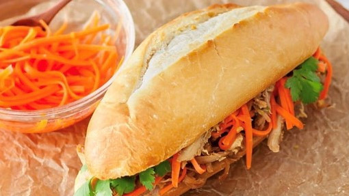 Bánh Mì Gà Xé 11 - Nguyễn Văn Cừ