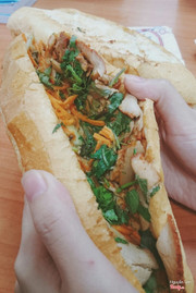 Bánh mì heo quay