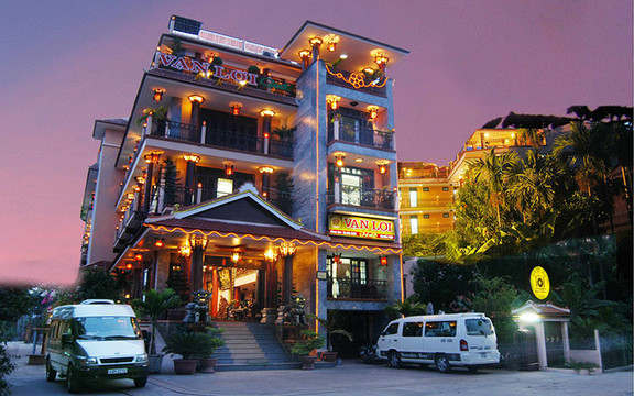 Vạn Lợi Hotel