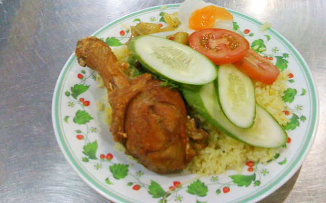 Cơm Bình Dân - Hà Thị Thân